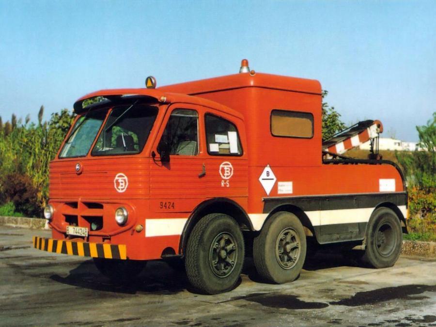  Pegaso 2045 6x2 Camion de Remolque 1962 года  (фото 1 из 1)